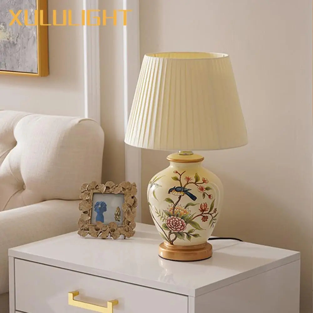Elegant European Ceramic Flower Table Lamp